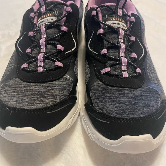 Skechers Slip On Womens Shoes Size 7.5 - Picture 2 of 5